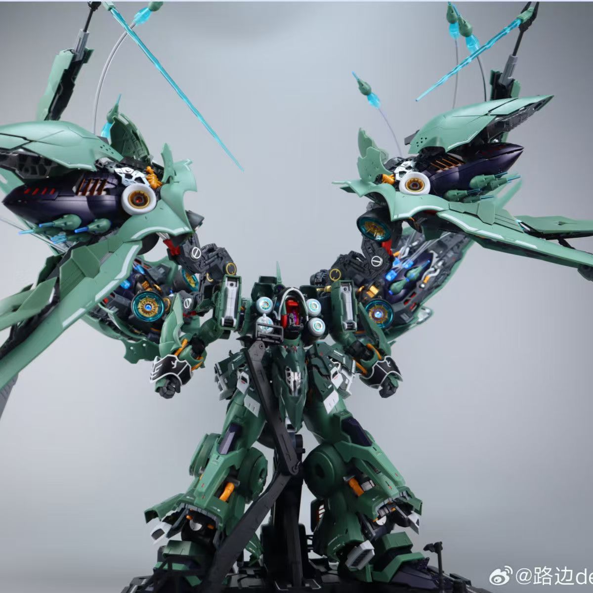 MG Axis Model Works (Solomon) 1/100 scale Osiris Aerial Dominator