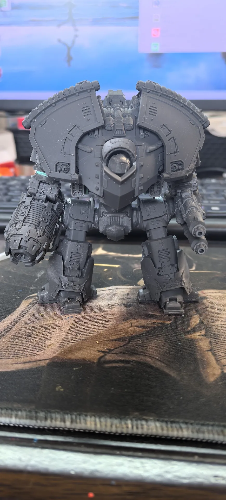 [Warhammer] Warhammer 40K Saturn Dreadnought Unpainted Resin 3D Printed Figure Model