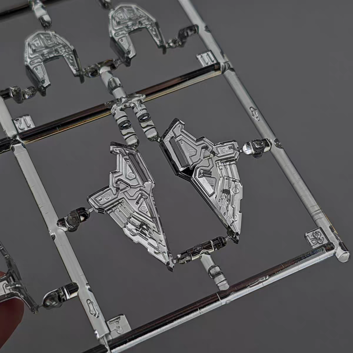[Custom Electroplating] Bandai MGEX 1/100 GUNDAM Strike Freedom Mechanical Clear Ver.  (Red Mechanical Core Electroplated Color Scheme) Model Kit