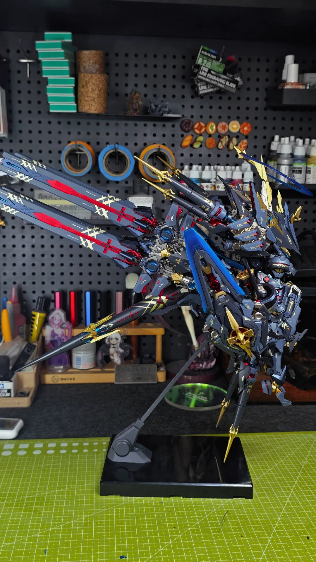 [Custom Painting] Daiblos Core CZ-011B Colada (Dark 2 Color Scheme) model kit