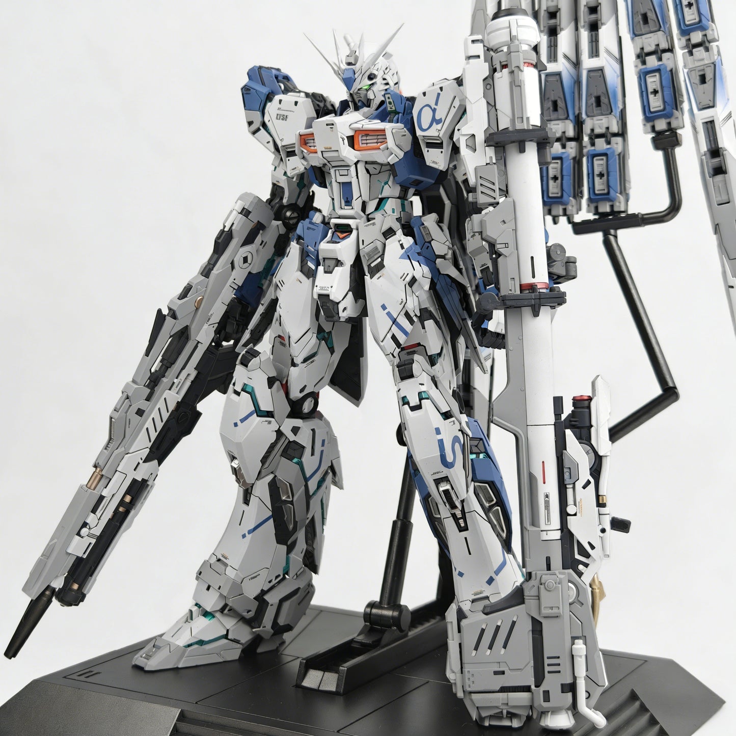 [Color customization] Farmer Creation 1/100 GK Style Nu (Asymmetric color scheme) Model Kit