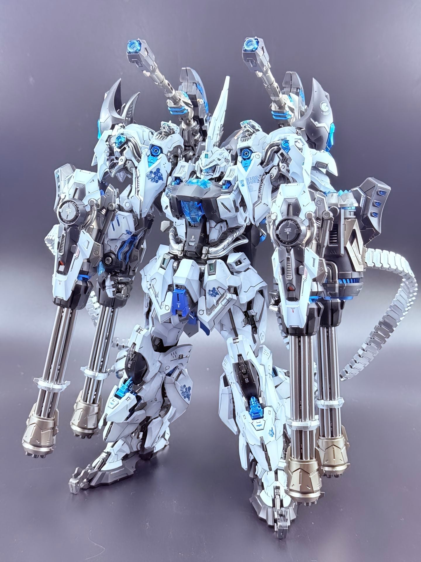 [Color customization] Infinite Dimension Lizard normal version （White scheme） Model Kit