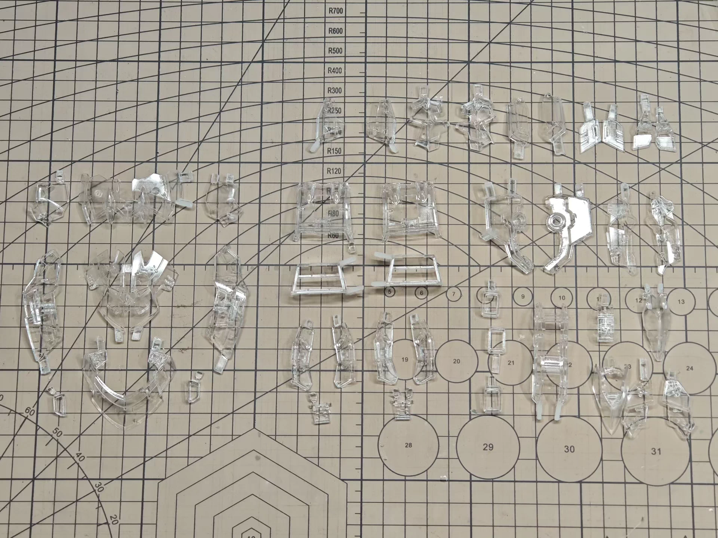 [Transparent parts]Axis Model Works (Solomon) 1/100 scale Osiris Aerial Dominator（External armor transparent parts）