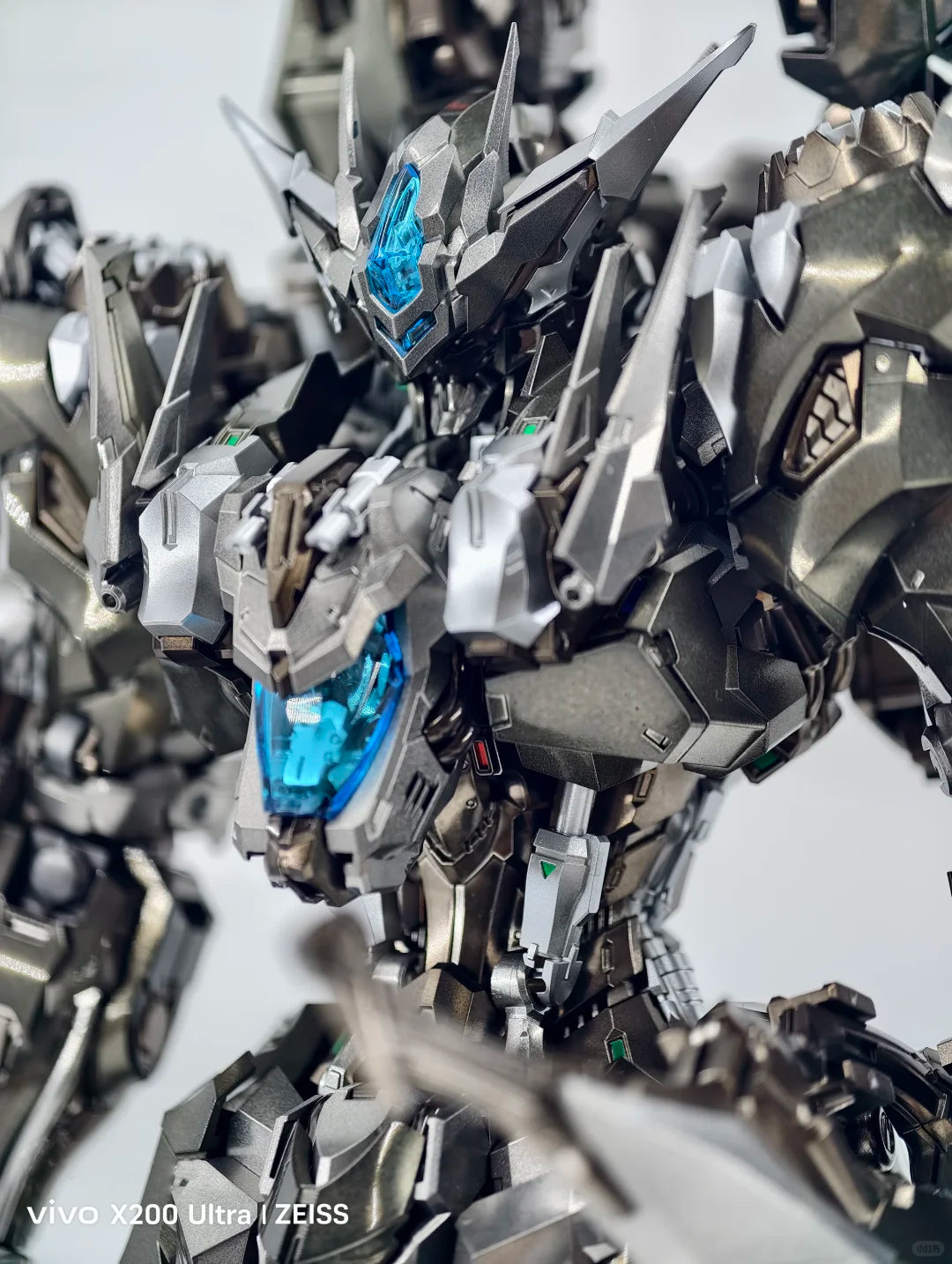 [Custom Electroplating] Infinity Nova RMD Fenrir 1/72 Scale (Iron-Blood Color Scheme ) Model Kit