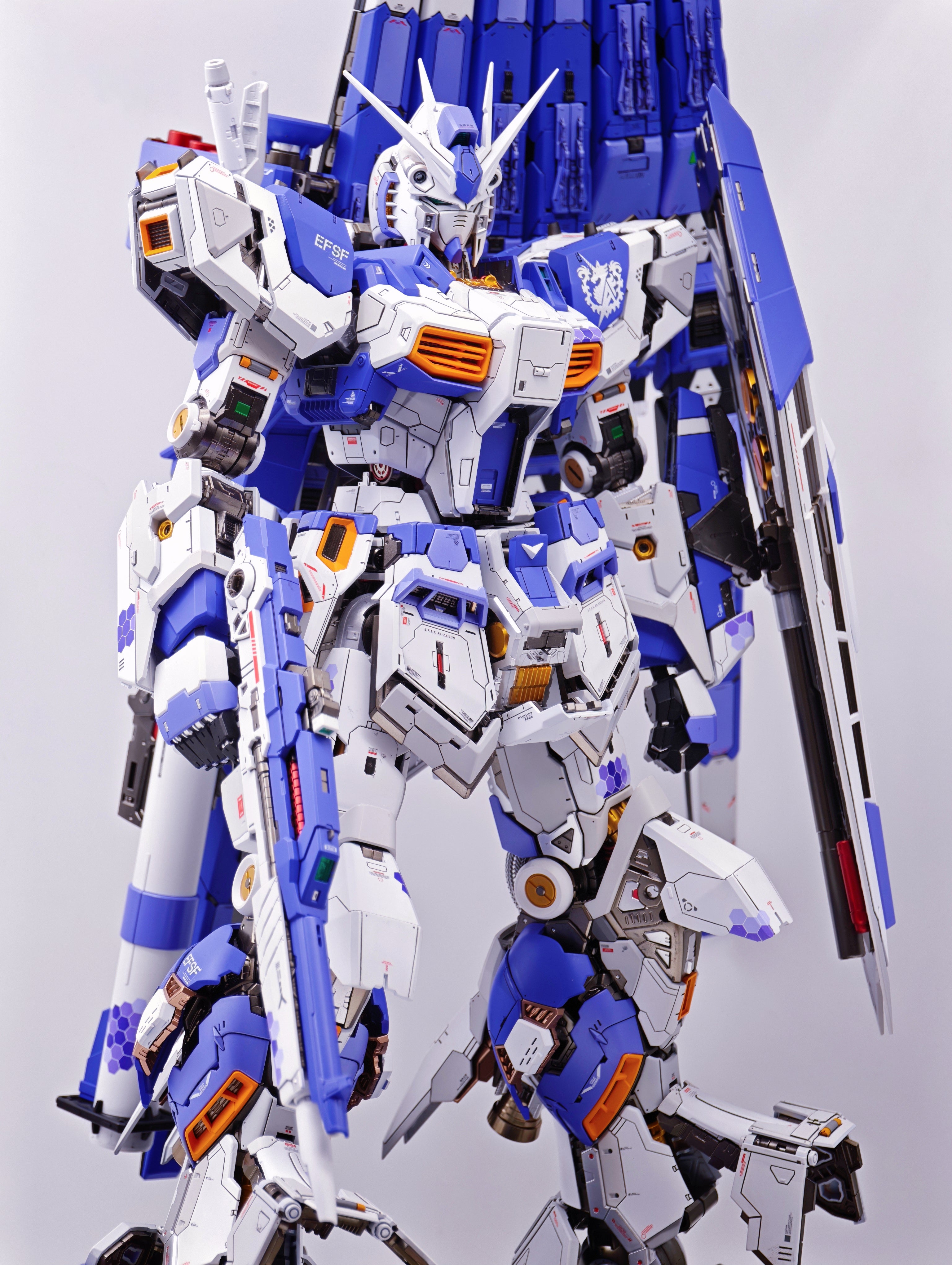 PG UNLEASHED νGUNDAM完成品 Color customization] PG Unleashed 1/60 Nu Gundam+resin enhanced