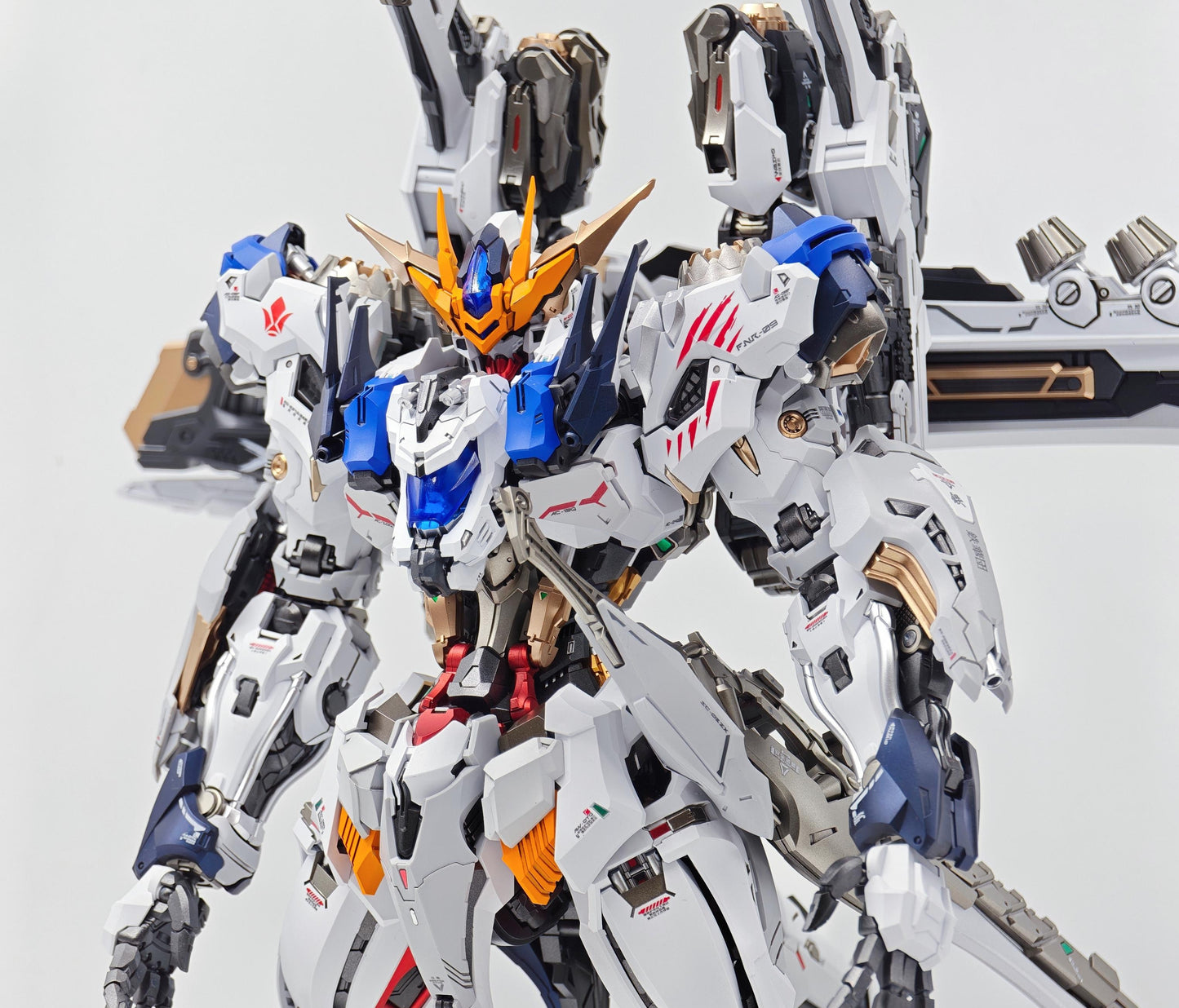 [Color customization] Infinity Nova RMD Fenrir 1/72 Scale (Barbatos color scheme) Model Kit