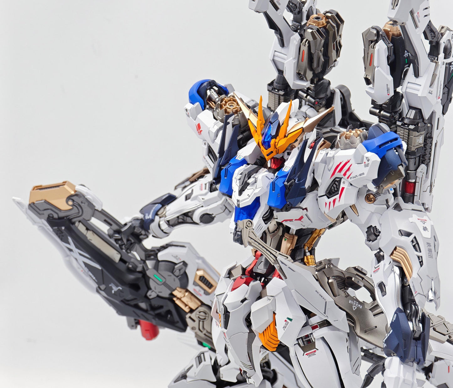[Color customization] Infinity Nova RMD Fenrir 1/72 Scale (Barbatos color scheme) Model Kit