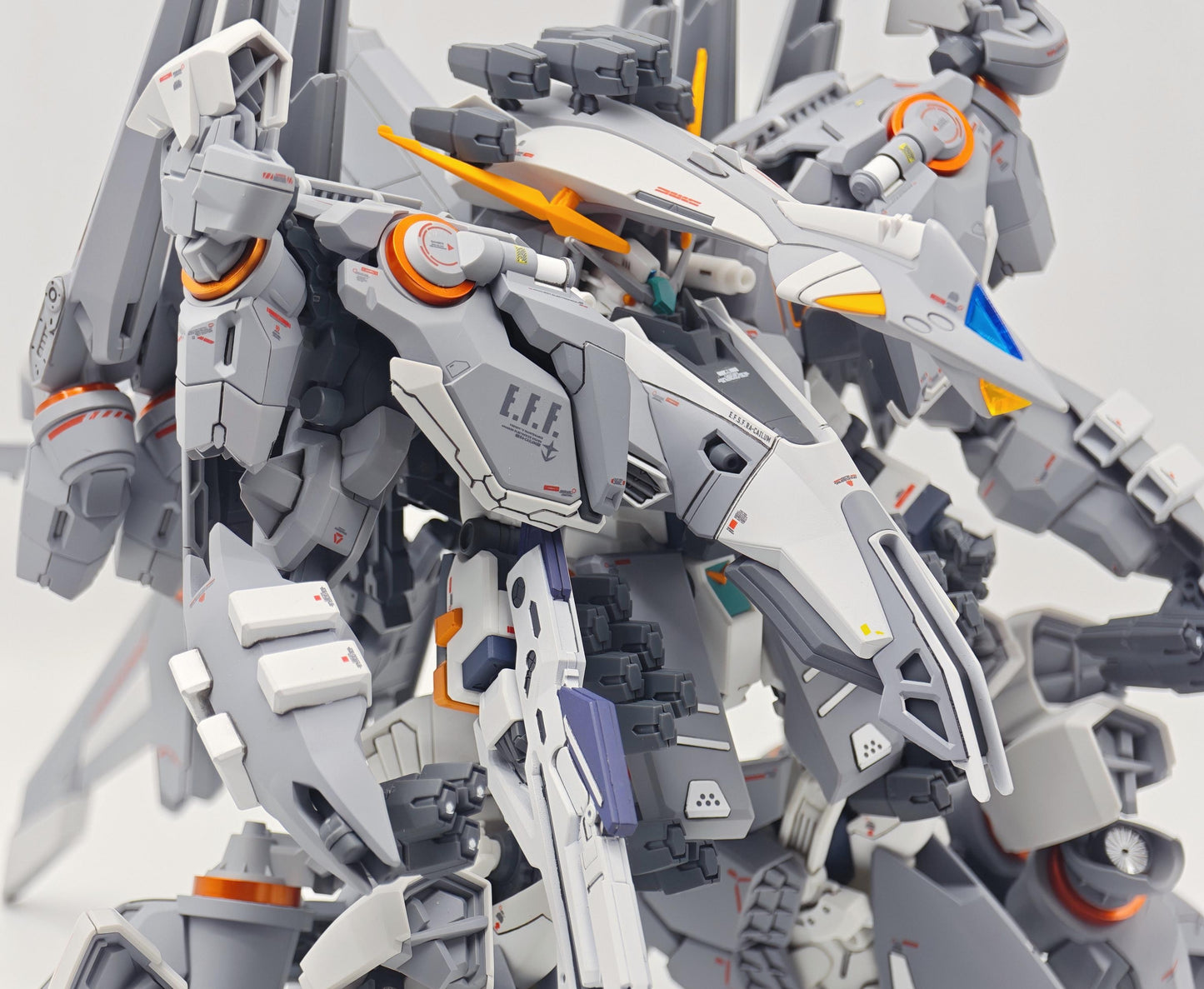 [Color customization] Bandai HG 1/144 Mobile Suit Gundam Hathaway's Flash TX-ff104 Alyzeus( Alyzeus+TAS Outer leg armor conversion parts+foot modification parts) Model Kit