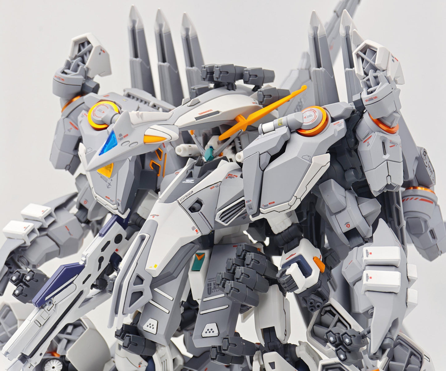 [Color customization] Bandai HG 1/144 Mobile Suit Gundam Hathaway's Flash TX-ff104 Alyzeus( Alyzeus+TAS Outer leg armor conversion parts+foot modification parts) Model Kit