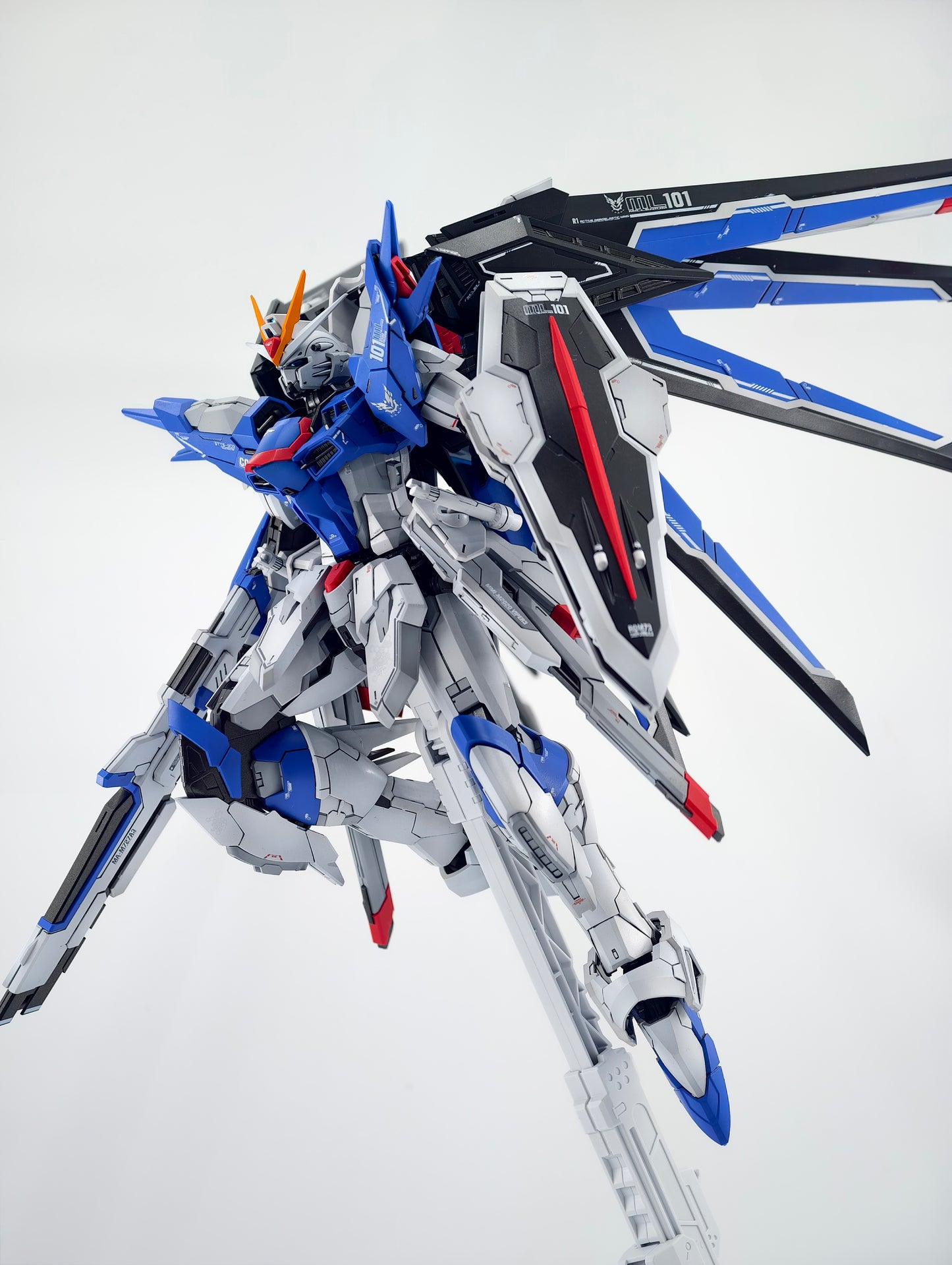 [Color customization] SHENMA Model MG 1/100 Rising Freedom (Shading Color Scheme) Model Kit