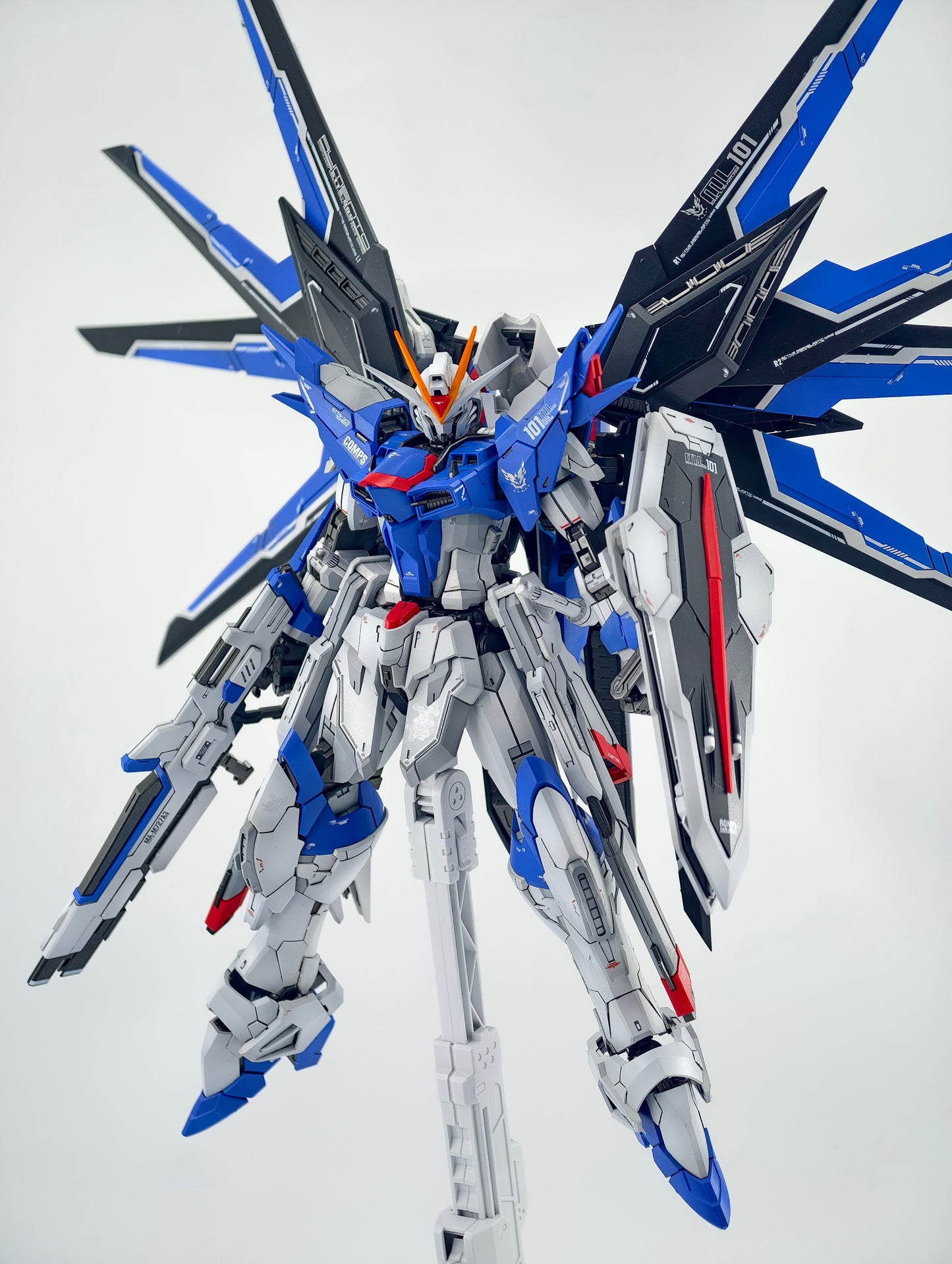 [Color customization] SHENMA Model MG 1/100 Rising Freedom (Shading Color Scheme) Model Kit
