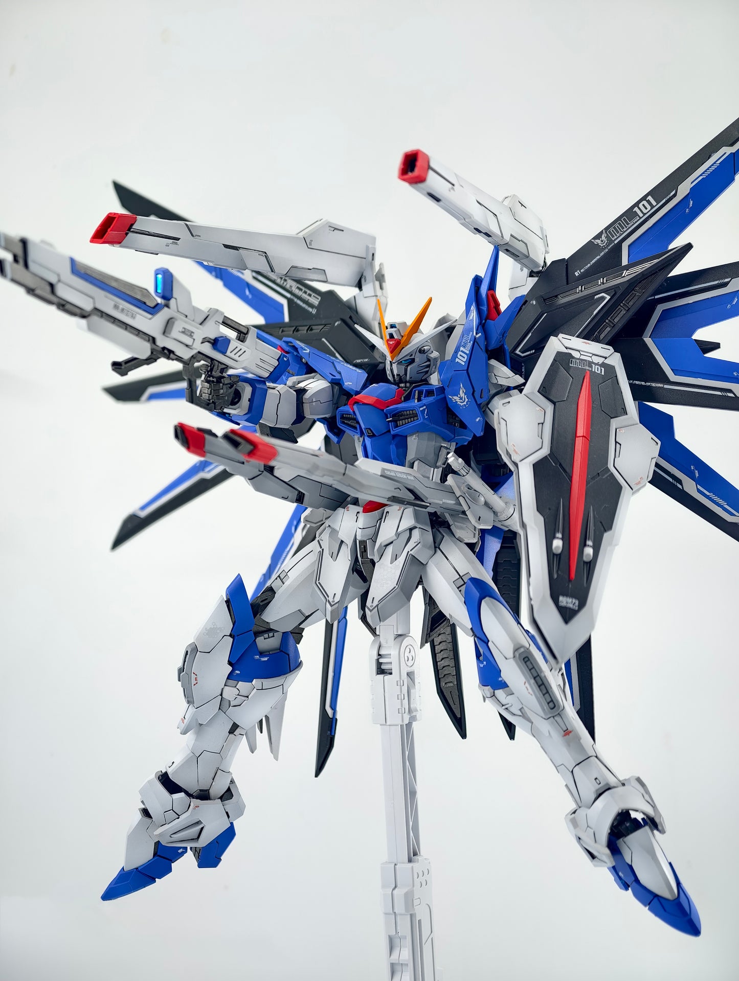 [Color customization] SHENMA Model MG 1/100 Rising Freedom (Shading Color Scheme) Model Kit