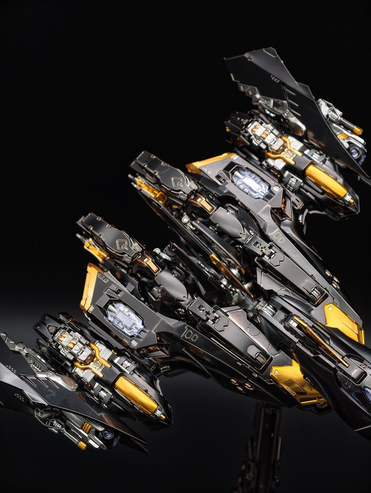 [Custom Electroplating] In Era+ RMD Azure Falcon TR-2243EX 1/100 Scale (Gold Gilded Color Scheme) Model Kit