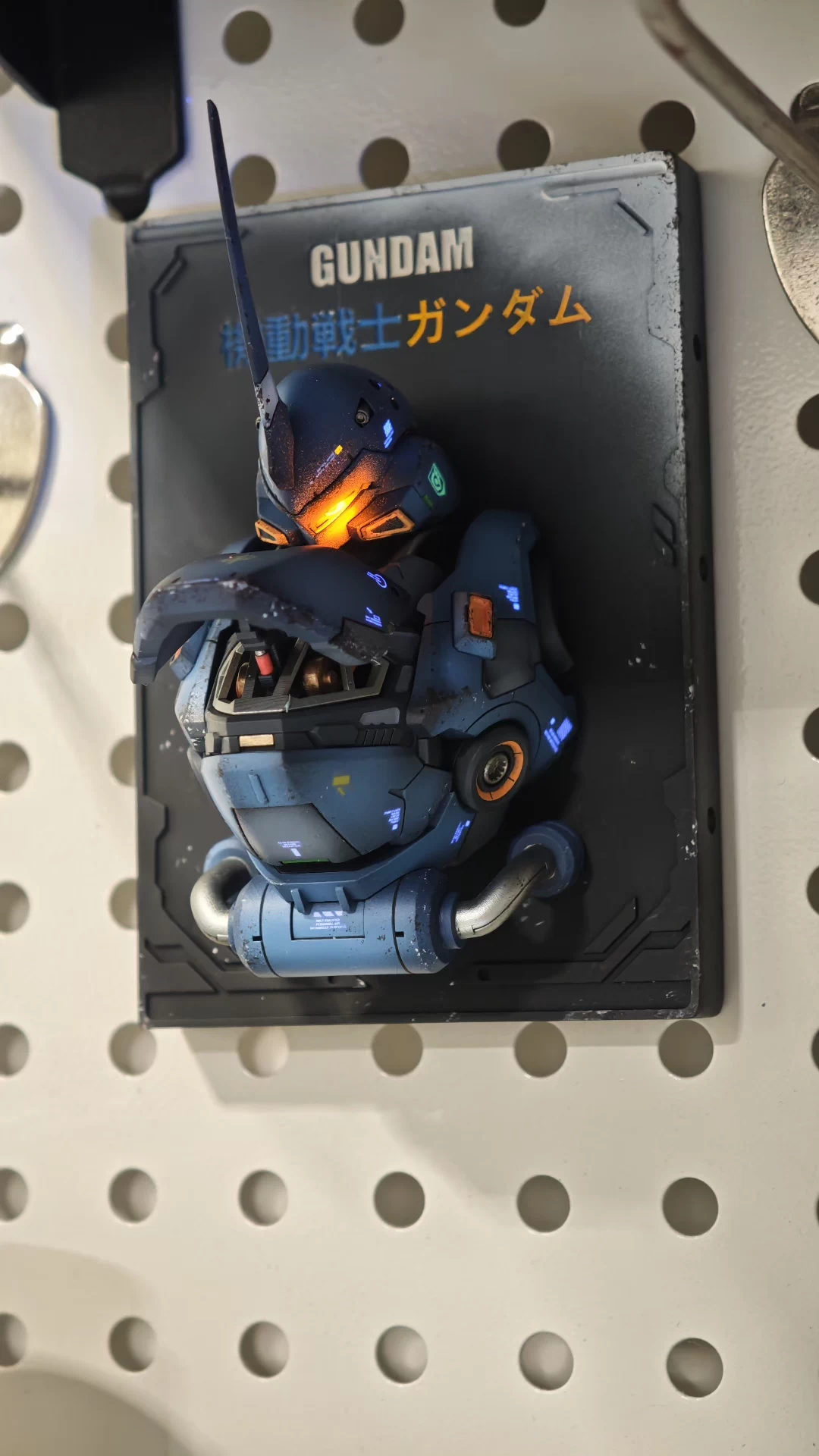 [Color customization] Kampfer Card Bust refrigerator magnet (Vertica Versions) Painted