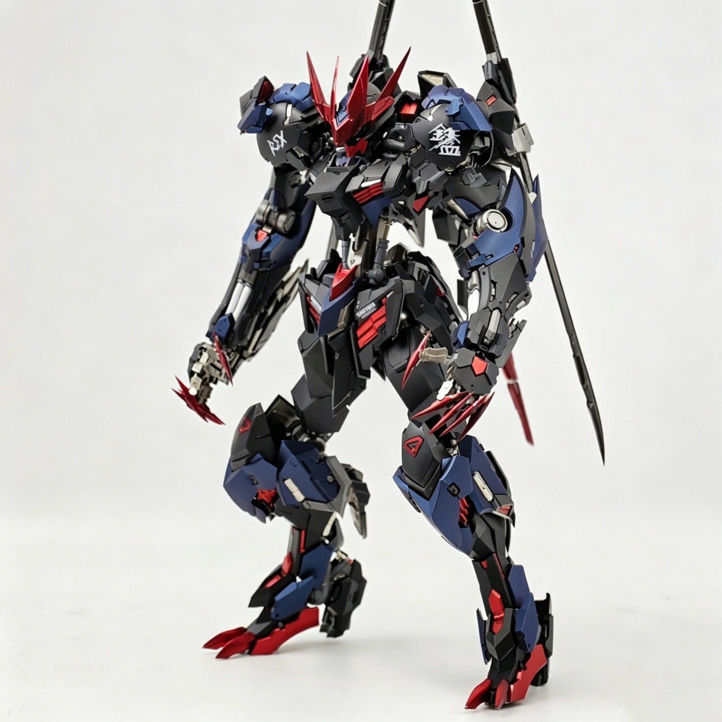 [Color customization] WOLF TECH 1/100 MG detail up Barbatos Lupus Rex king (Dark color scheme) model kit