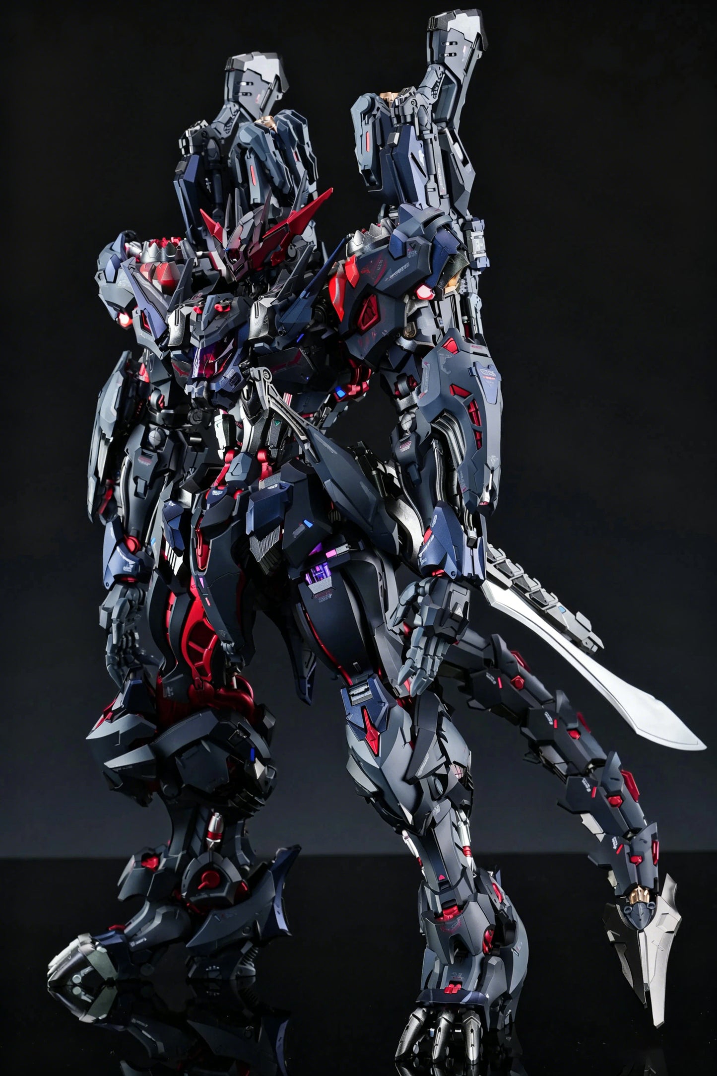[Color customization] Infinity Nova RMD Fenrir 1/72 Scale (Black red color scheme) Model Kit