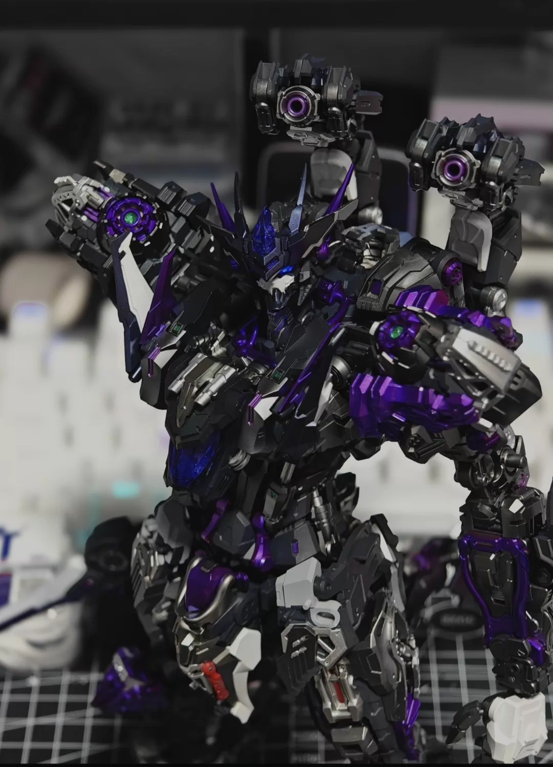 [Color customization] Infinity Nova RMD Fenrir 1/72 Scale (Iridescent violet color scheme) Model Kit