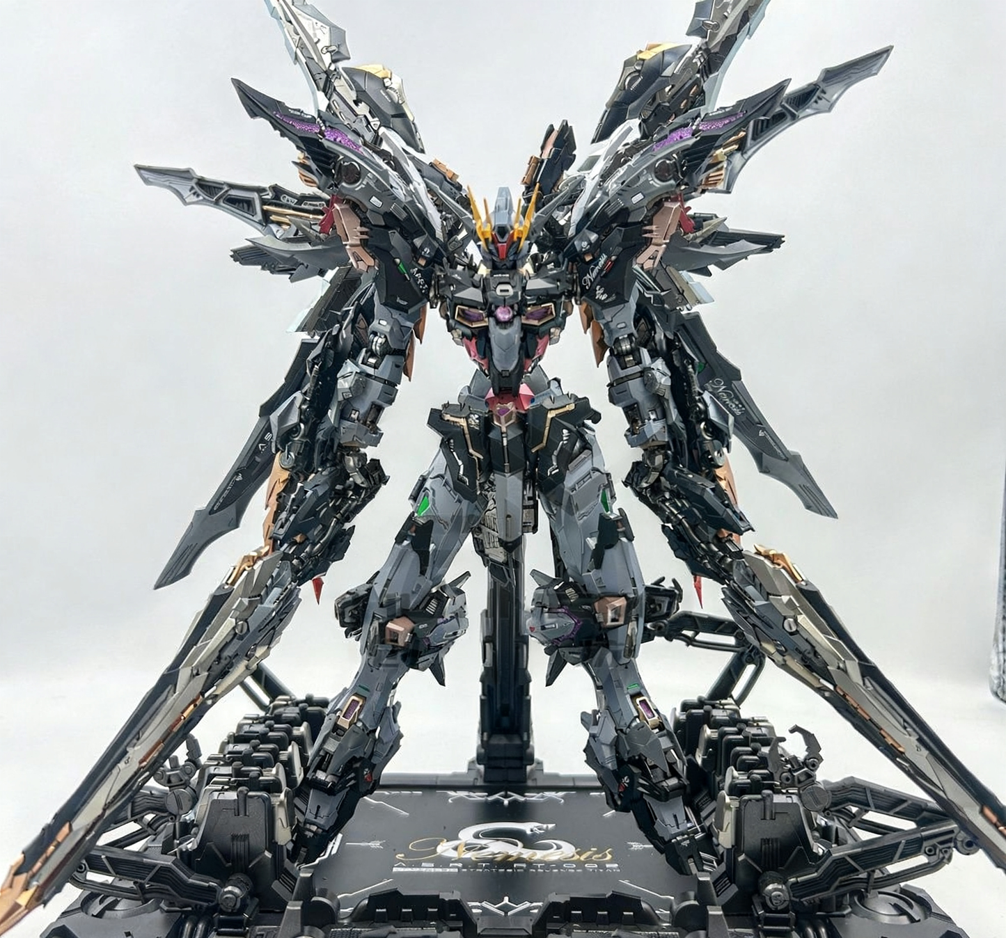 [Color customization] Infinite Dimension  RT-002 Nemesis（Dark color scheme）Model Kit