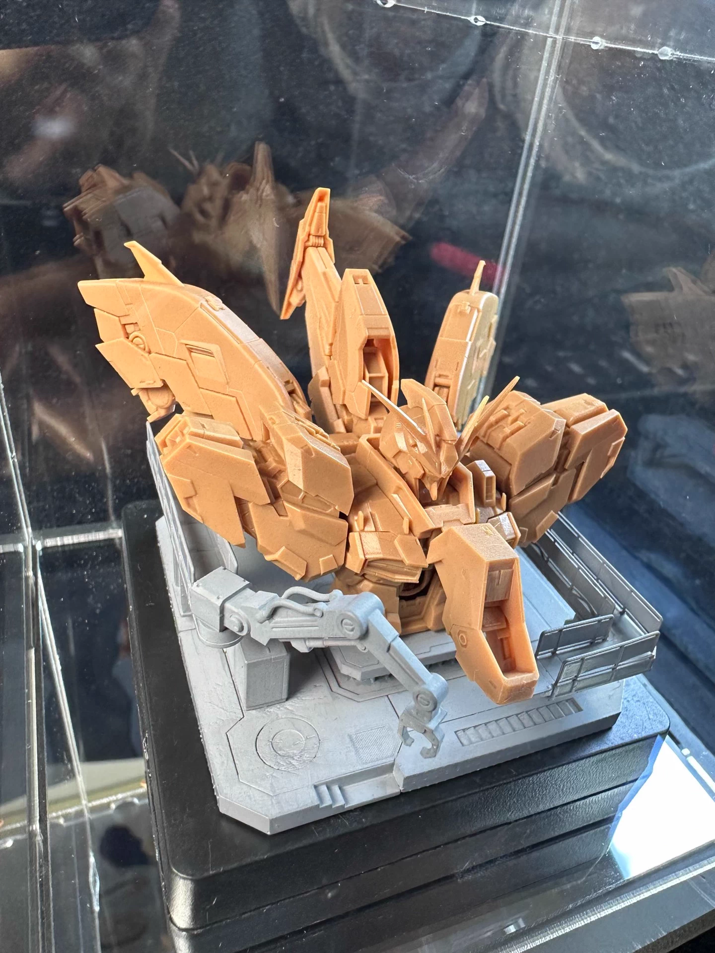 [3D printed parts] Hi-ν Articulated Bust Maintenance Base Set - 14K Ultra-High Precision | Armor Explosion + Hatch Opening + Spherical Cockpit Removable