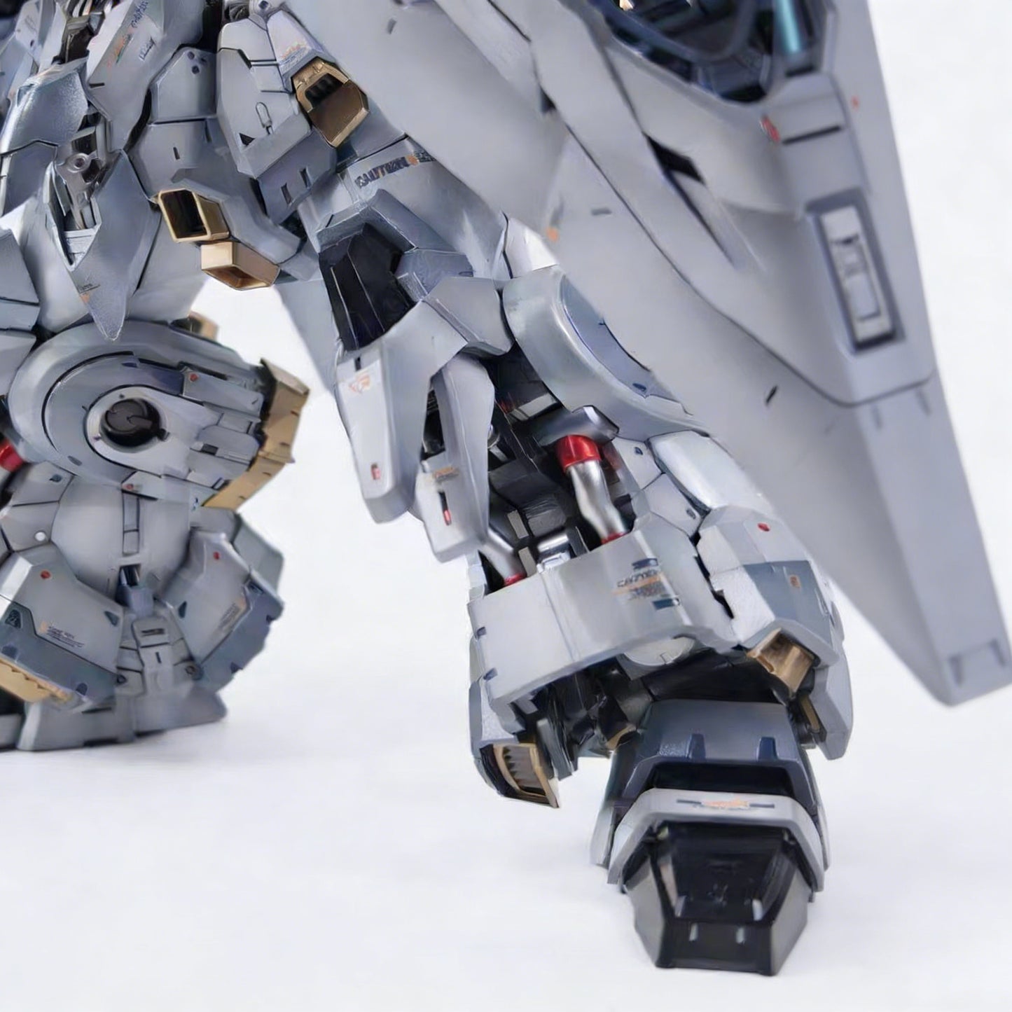 [Color customization]Axis Model Works (Solomon) 1/100 scale Osiris Aerial Dominator (Shading white painted color scheme) Model Kit