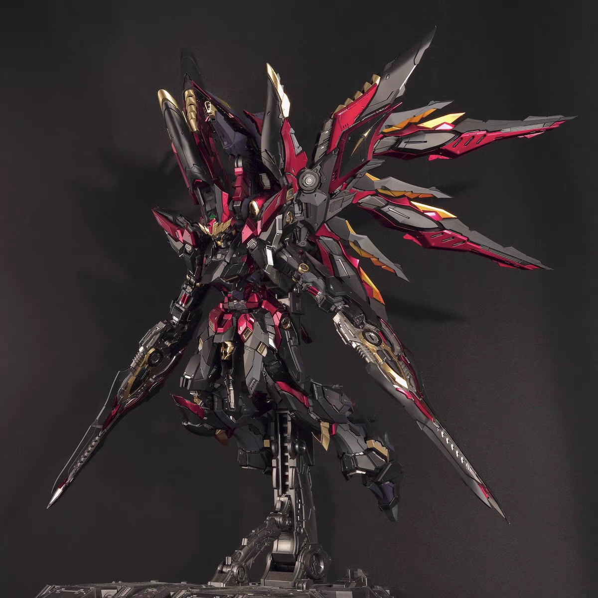 [Color customization] Einta Industries 1/72 Sky Defender(Black+Red color scheme)Model Kit