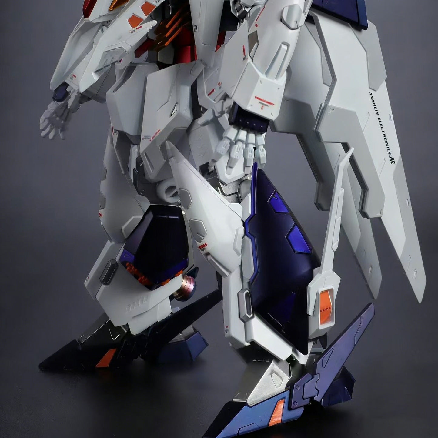 [Color customization] JUJIANG HG 1/144 RX-105 XI (Imitation electroplating color sheme) Model Kit