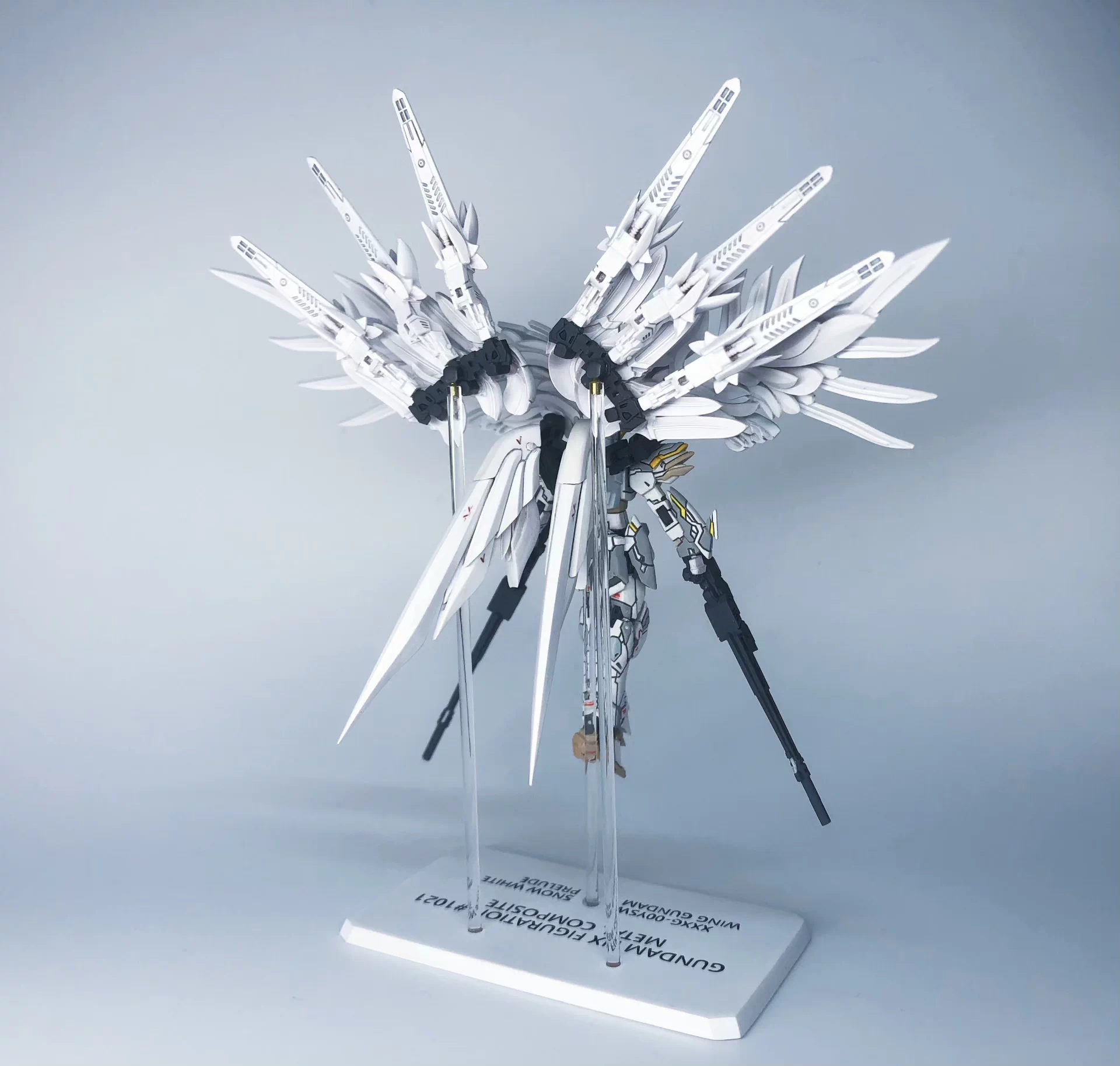 Artifact] Wing Gundam Snow White-airlift – ModelInterspace