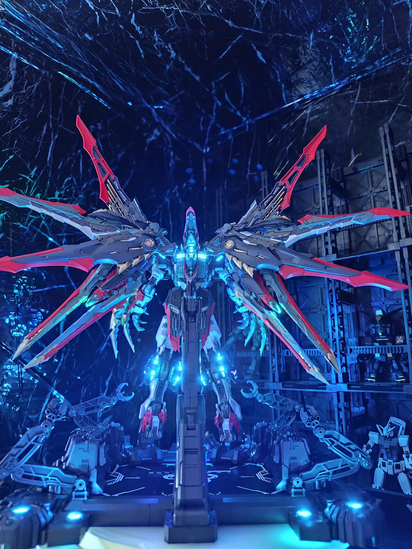 [Light/Color customization] Infinity Nova Nemesis Goddess 1/100 Scale Model Kit Light-up Assembled Version