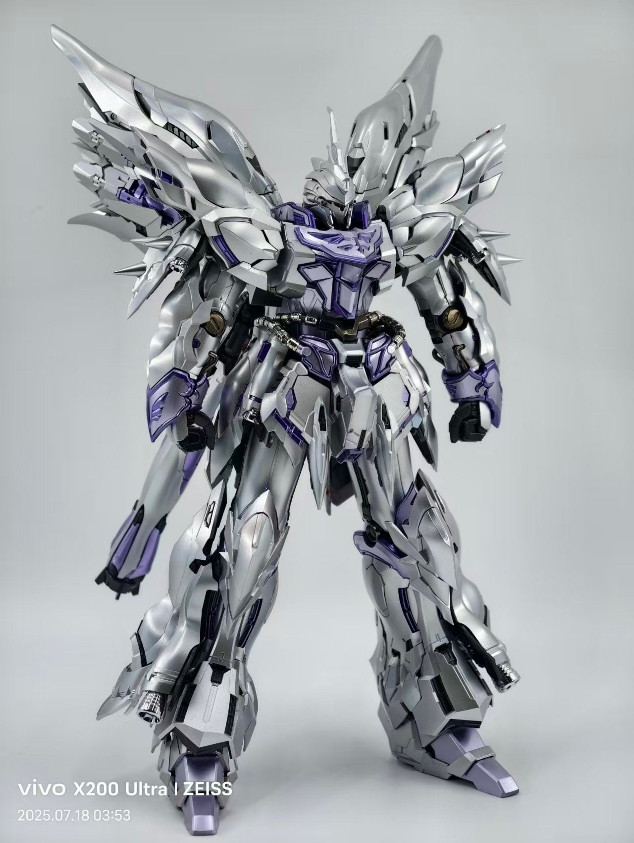 [Color customization]Comet Technology-01-Crimson Drei MG 1/100 GK Sinanju Model Kit (Matting metallic red color scheme) Model Kit