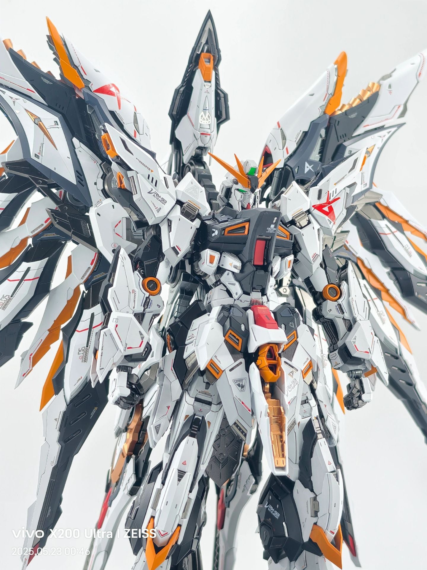 [Color customization] Einta Industries 1/72 Sky Defender(V gundam color scheme)Model Kit