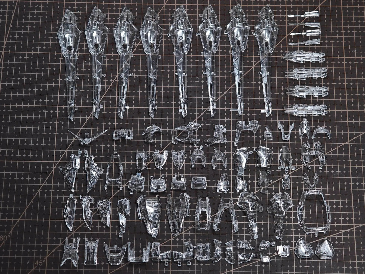 [Clear parts]MGEX 1/100 Strike Freedom Gundam (Armor clear parts)