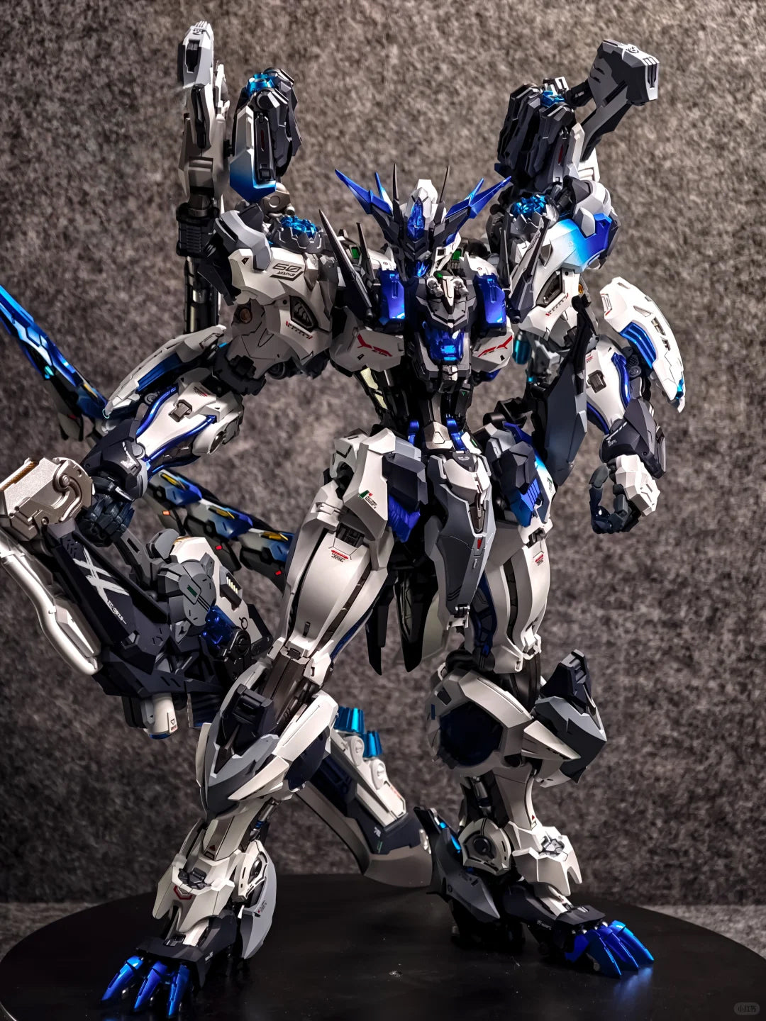 [Color customization] Infinity Nova RMD Fenrir 1/72 Scale (Glacier Blue Color Scheme) Model Kit