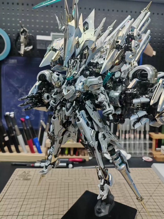 [Color customization] Daiblos Core CZ-011B Colada (Iridescent Chrome Silver Plated Color Scheme) model kit