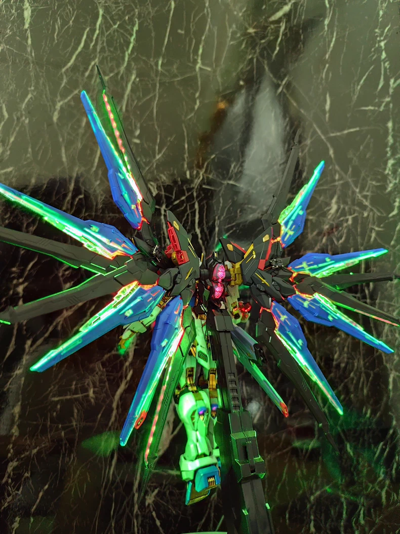 [Light/Color customization]Bandai/CHIMELONG 1/100 MGEX Strike Freedom Gundam Model Kit (Original color/Black Version) Light-up Assembled Version