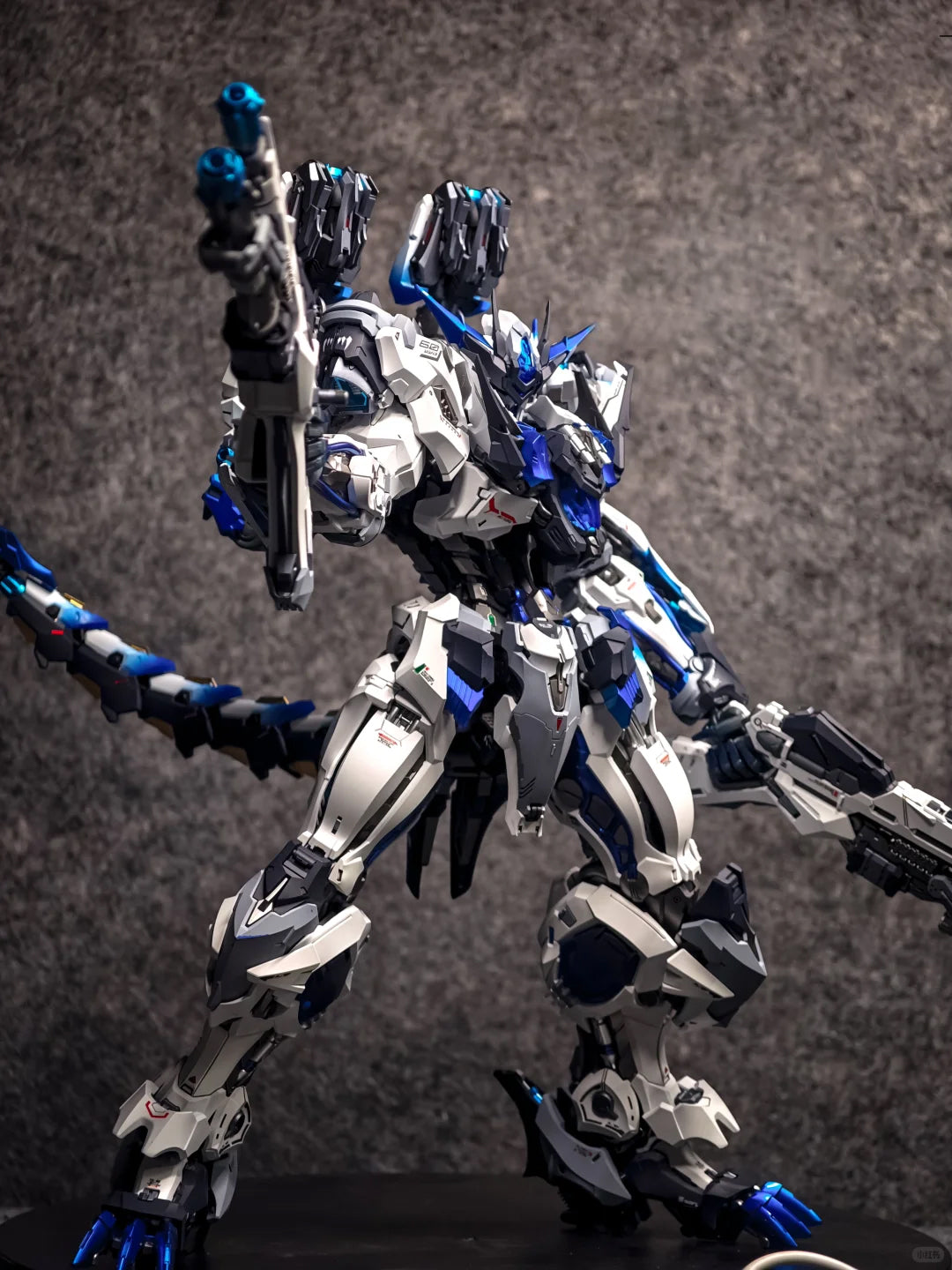 [Color customization] Infinity Nova RMD Fenrir 1/72 Scale (Glacier Blue Color Scheme) Model Kit