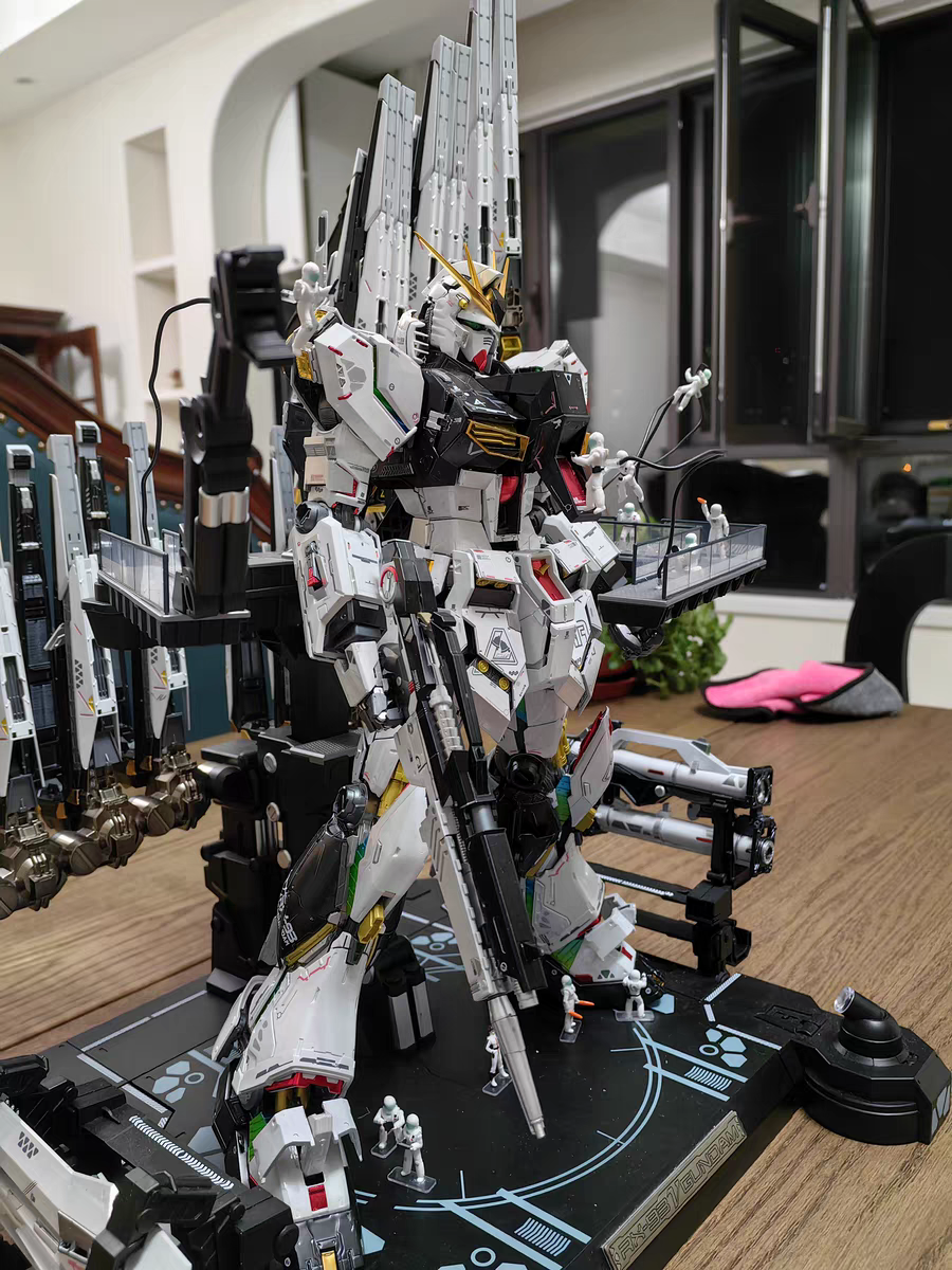 [Color customization] Daban 1/60 Metal Structure Nu (Titanium Electroplated color scheme) Model Kit