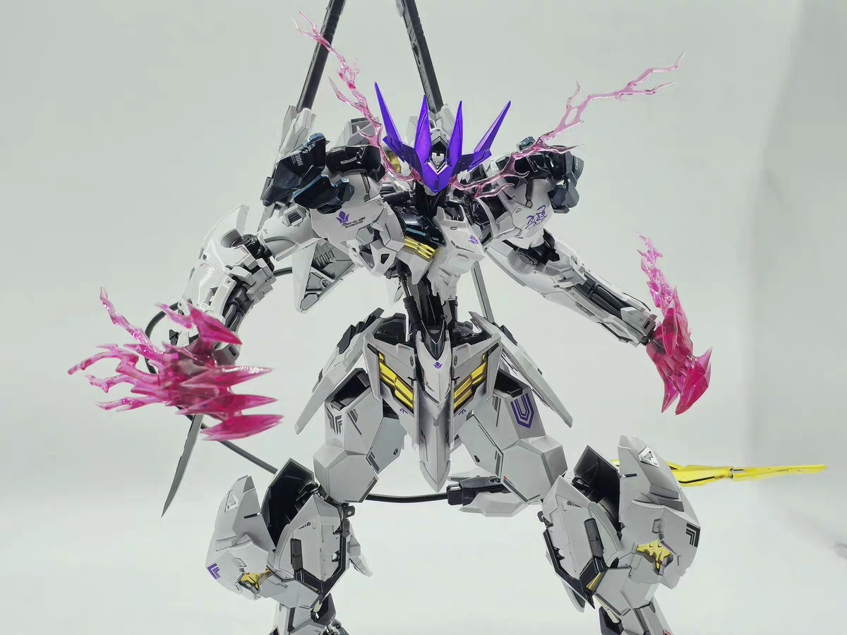[Custom Electroplating] WOLF TECH 1/100 MG detail up Barbatos Lupus Rex king (Electroplated Xuanwu color scheme) model kit