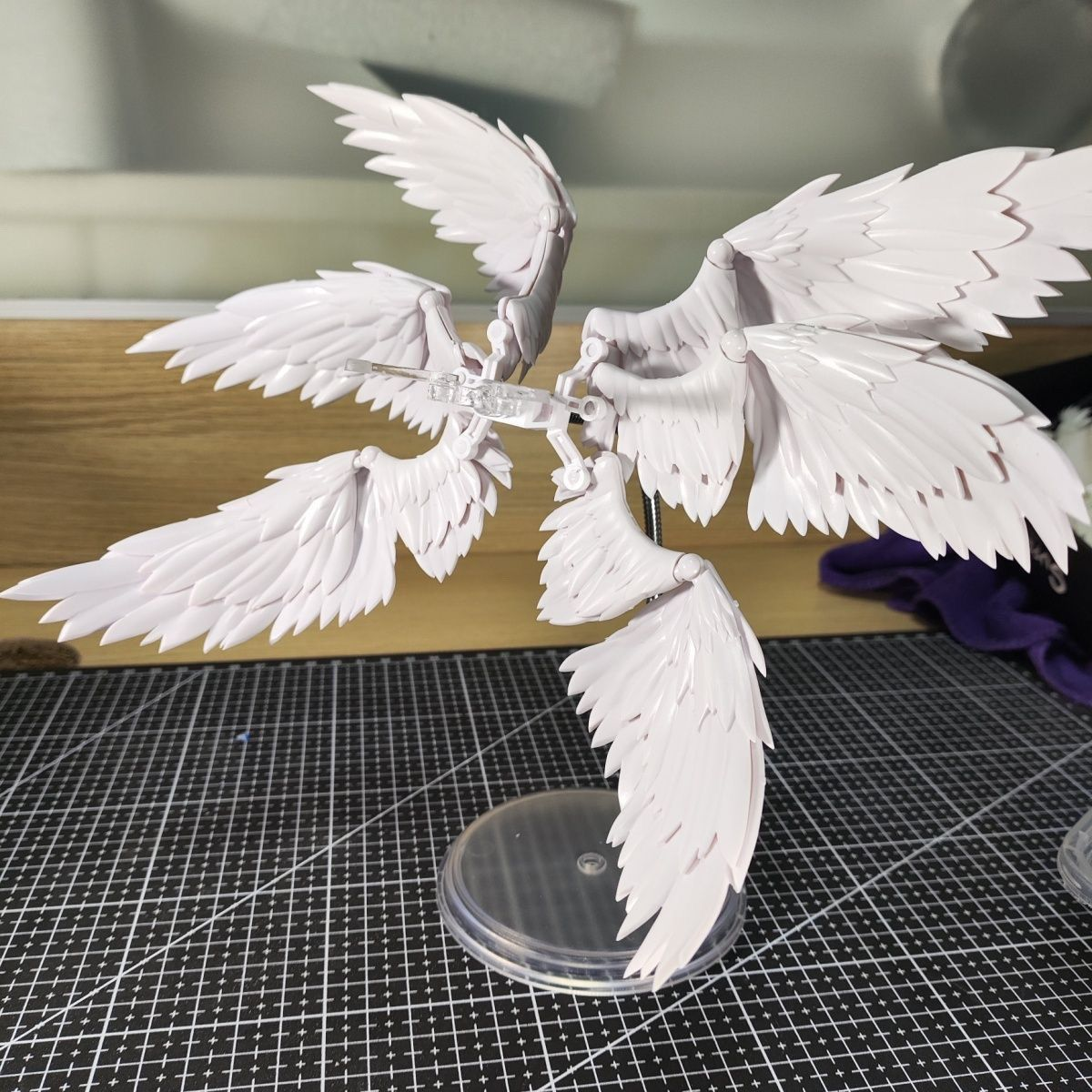 Six-wing Solid Pure White Assemble Model Series, Angel Wing Main Body Accessories, Stand Not Included