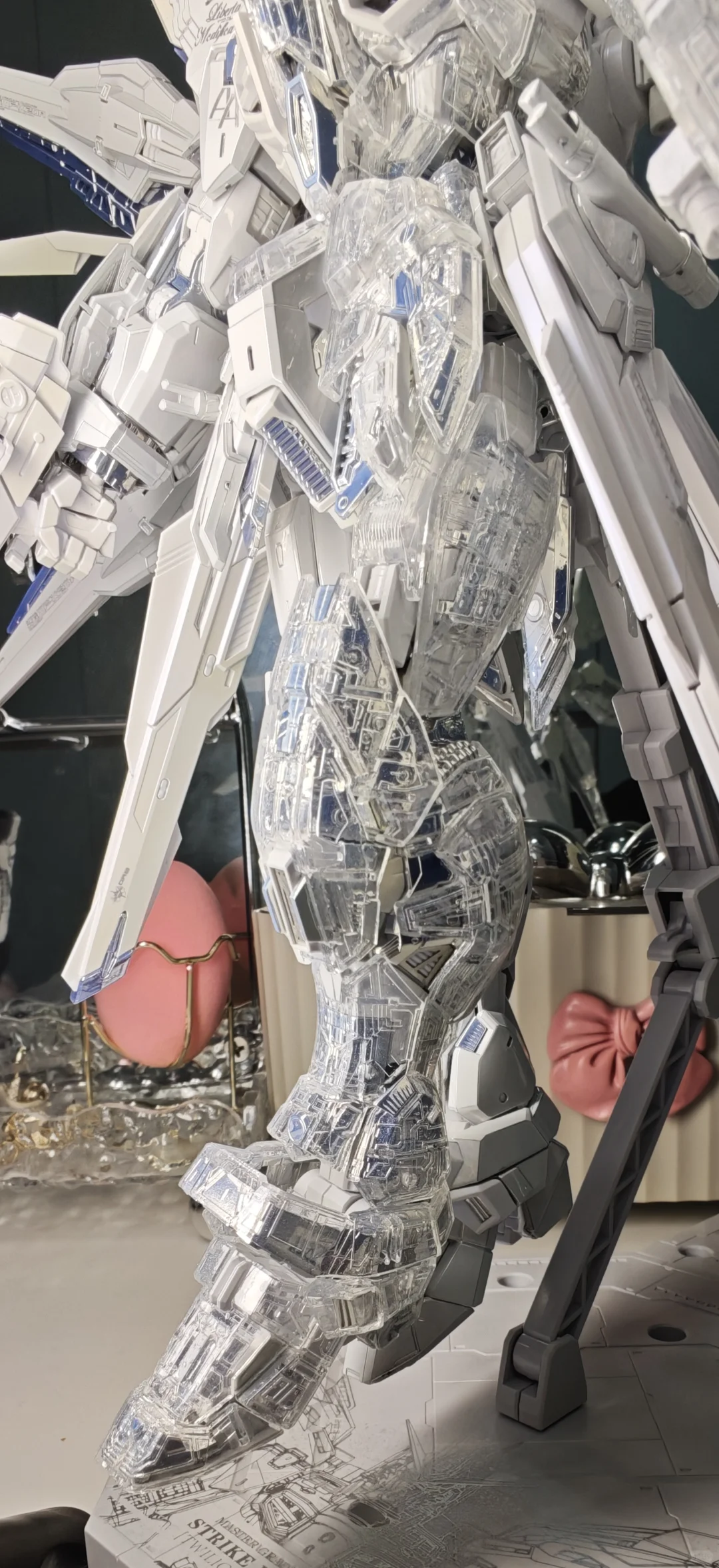 [Clear parts]MGEX 1/100 Strike Freedom Gundam (Armor clear parts)