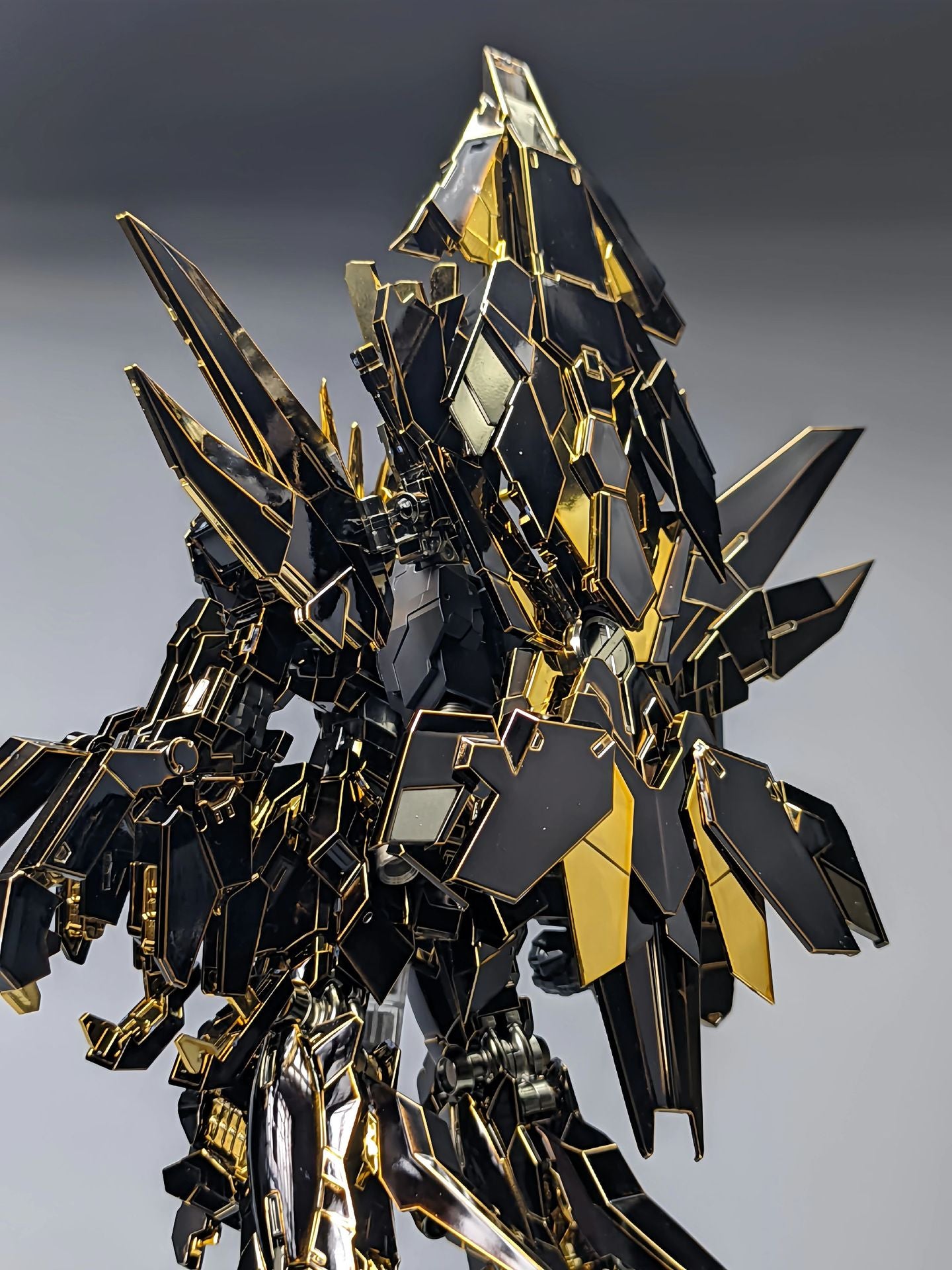 Custom Electroplating] PG 1/60 Unicorn Gundam 02 Banshee Norn