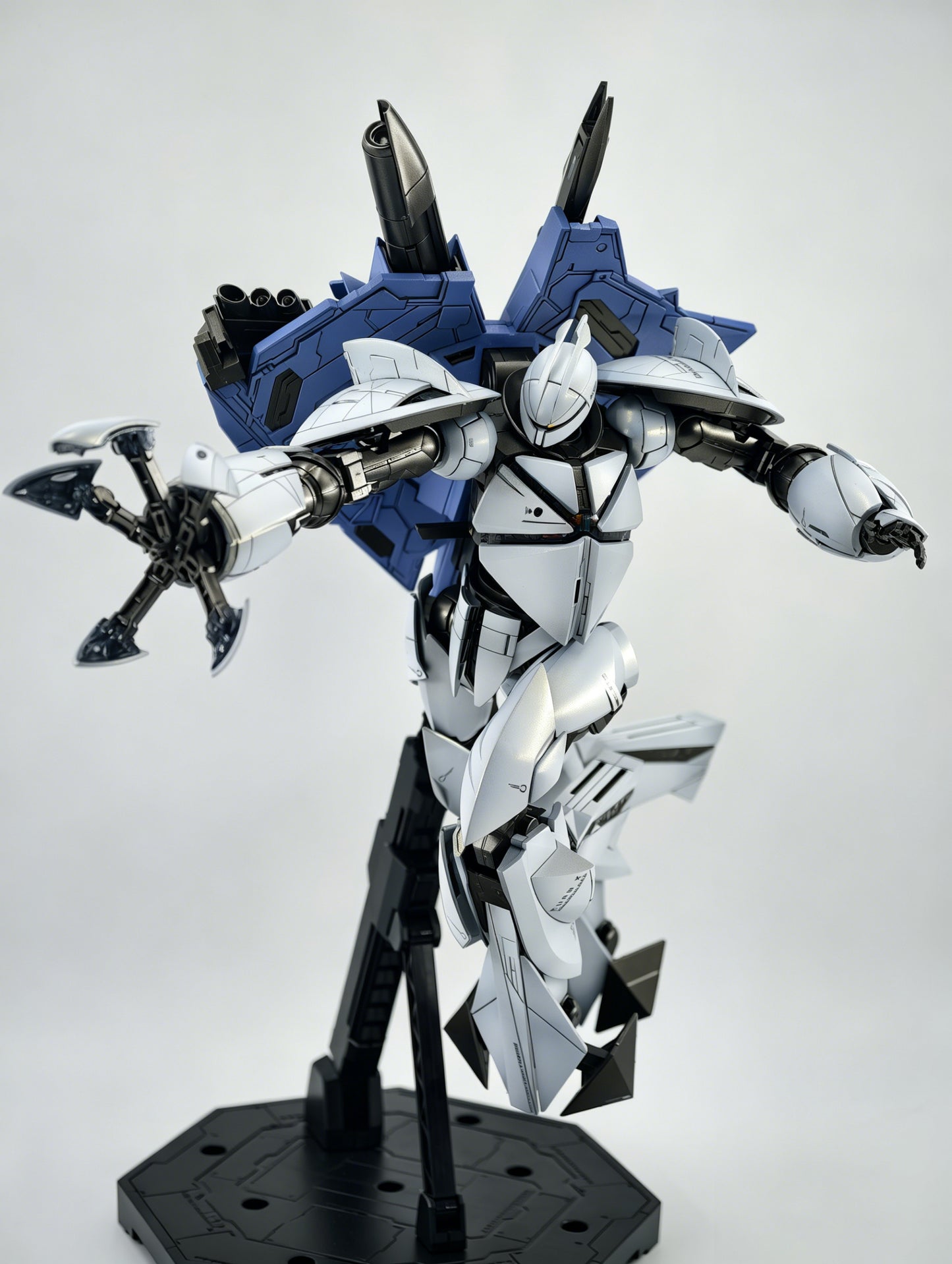 [Color customization] 1/100 MG Concept-X 6-1-2 Turn X (Pearlescent Gold Color Scheme) Model Kit