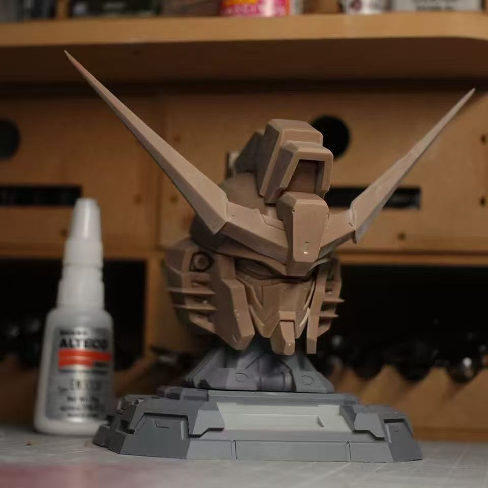 [Gundam Bust Resin pieces] Destiny Gundam Head Bust -airlift