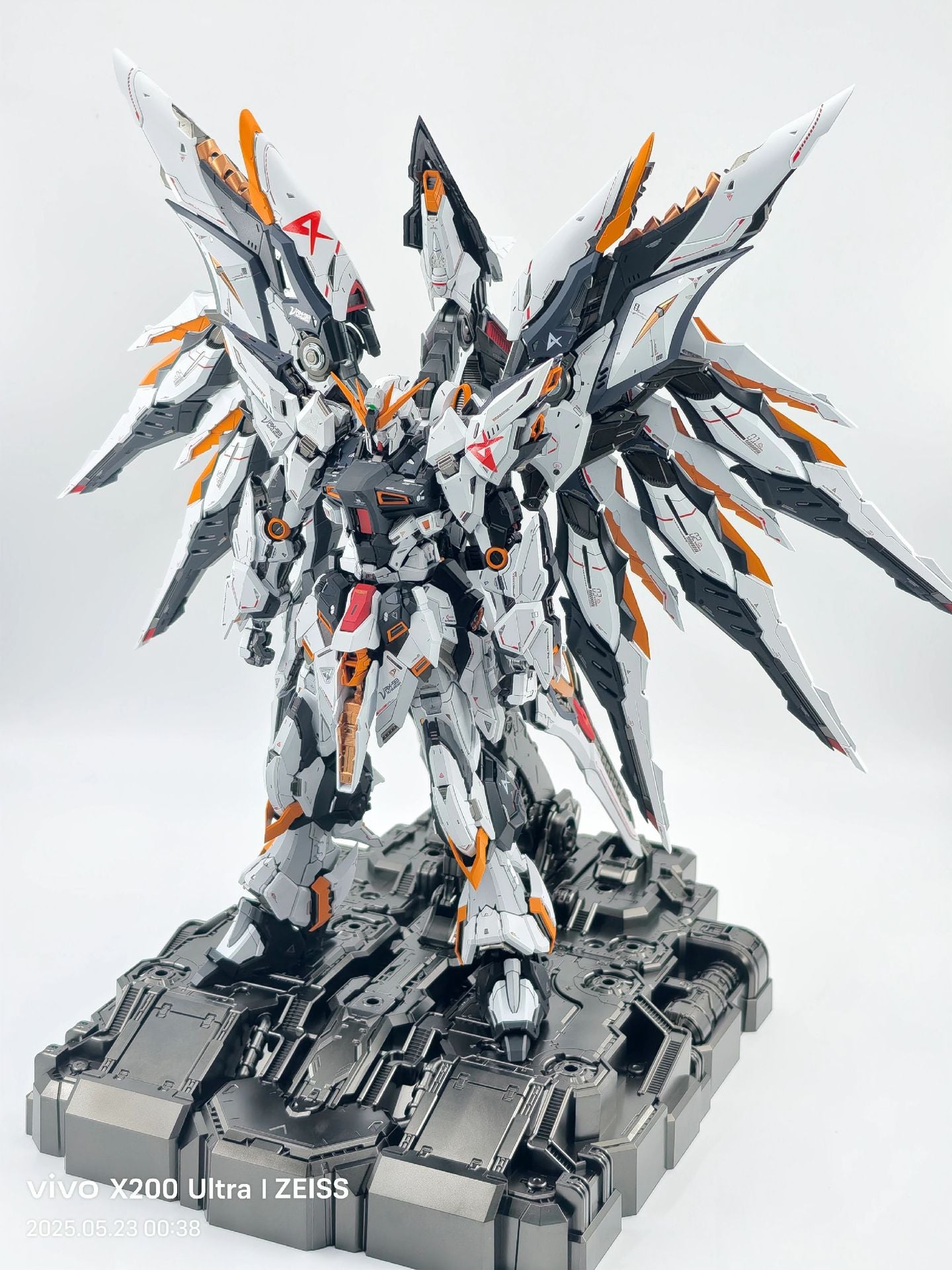 [Color customization] Einta Industries 1/72 Sky Defender(V gundam color scheme)Model Kit