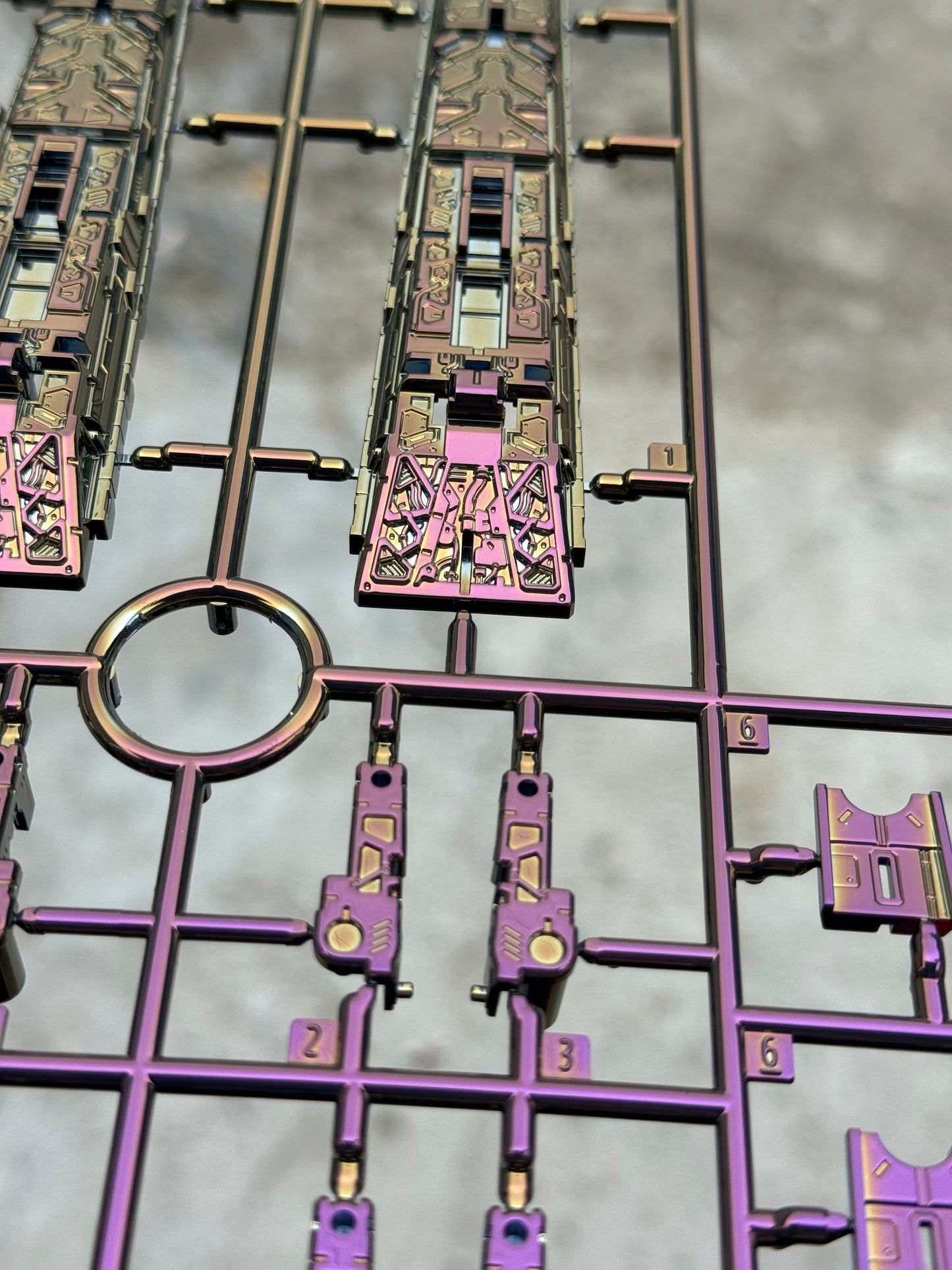 [Custom Electroplating] PG Unleashed 1/60 Nu Gundam (HI-V Geometric Plating Color Scheme) Model Kit