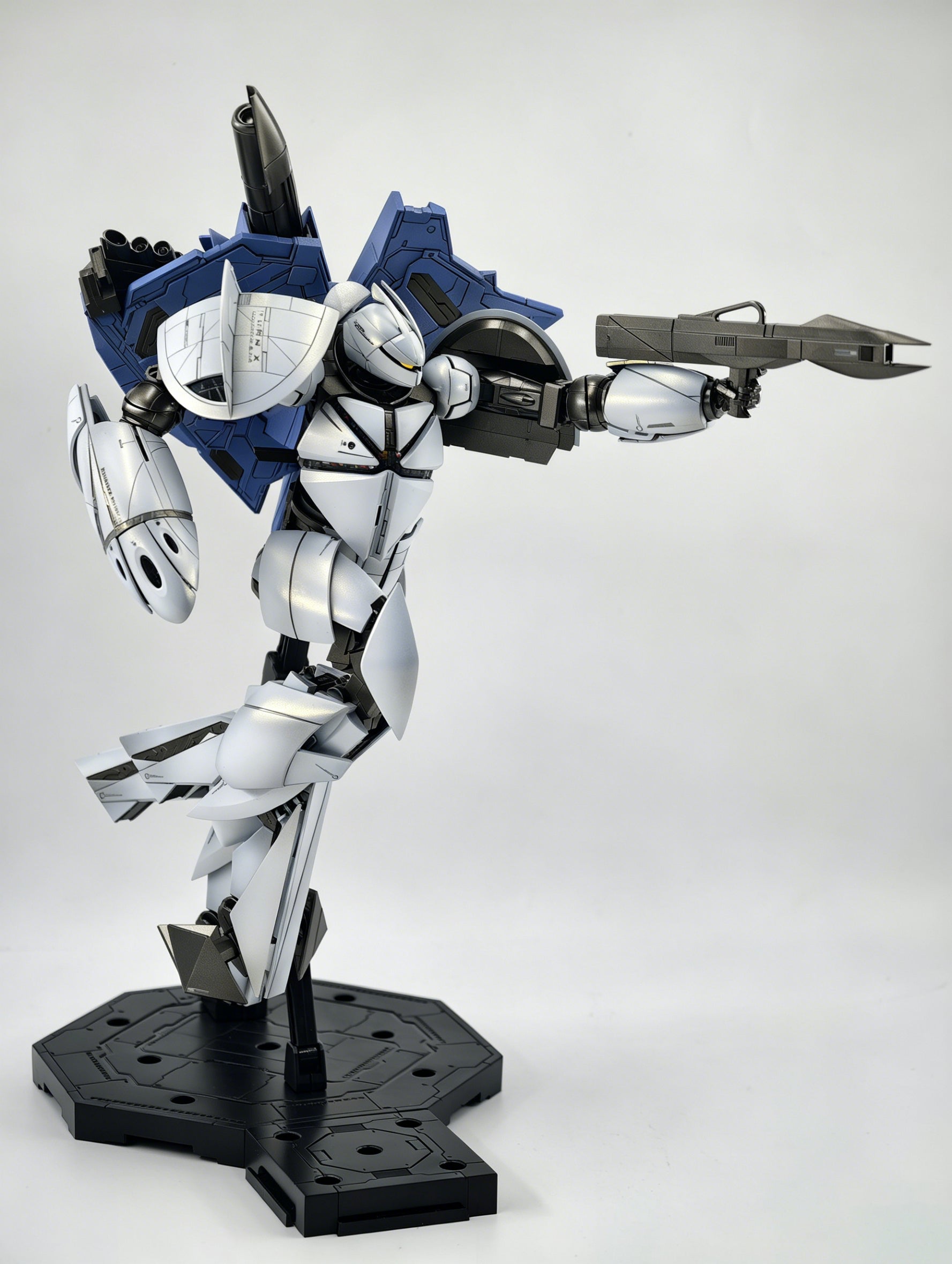 Color customization] 1/100 MG Concept-X 6-1-2 Turn X (Pearlescent