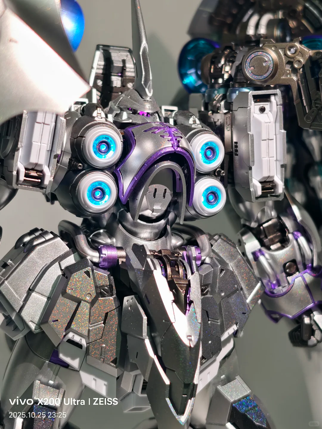 [Color customization collection]Axis Model Works (Solomon) 1/100 scale Osiris Aerial Dominator (Shading/Holographic/matt painted color scheme) Model Kit