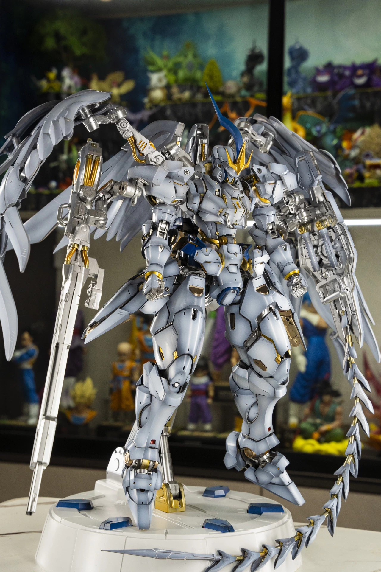 [Color customization] Nilson Works PG 1/60 Monument FX Flugel (Shadow Painted color scheme) Model Kit