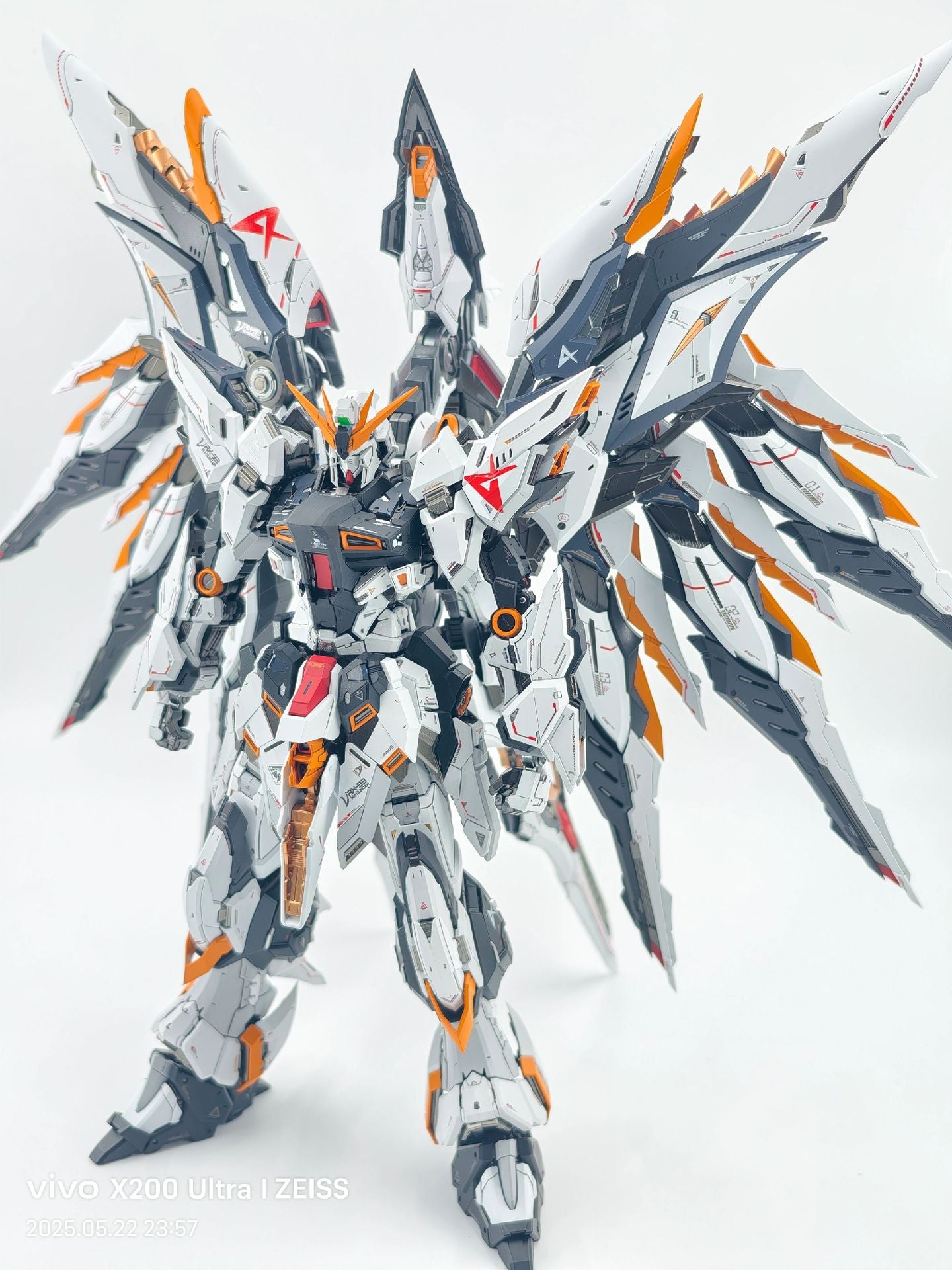 [Color customization] Einta Industries 1/72 Sky Defender(V gundam color scheme)Model Kit