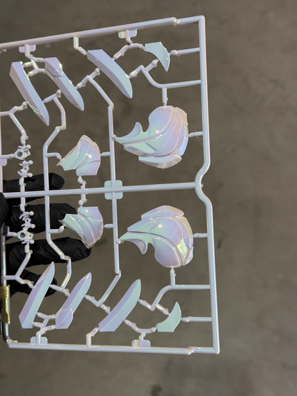 [Color customization]Comet Technology-01-Crimson Drei MG 1/100 GK Sinanju Model Kit (Electroplated Iridescent white color scheme) Model Kit