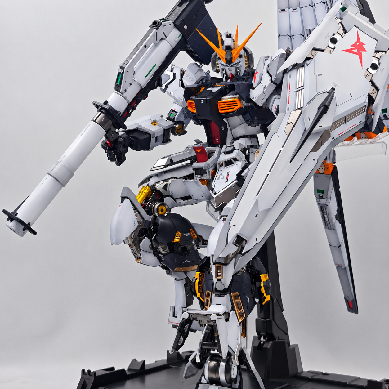 [Color customization] PG Unleashed 1/60 Nu Gundam (Shading color scheme) model kit